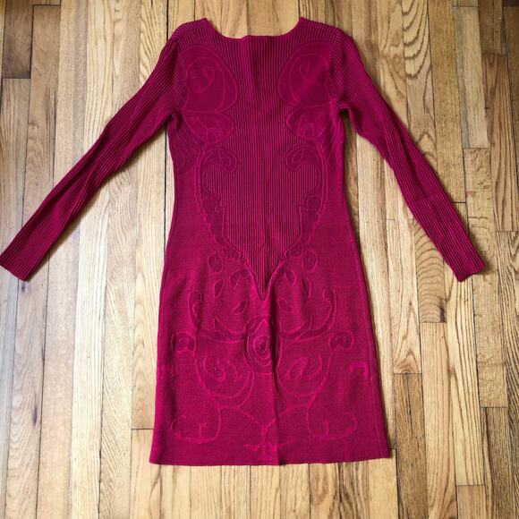 Carmen Marc Valvo EUC Women's Red Long Sleeve Knit Bodycon Dress Size M - Picture 7 of 7